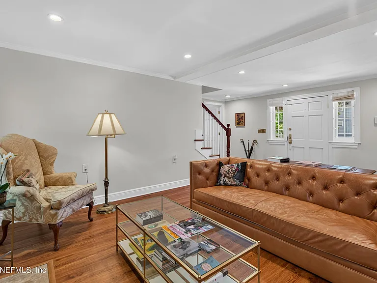 2920 Oak St — Photo 17