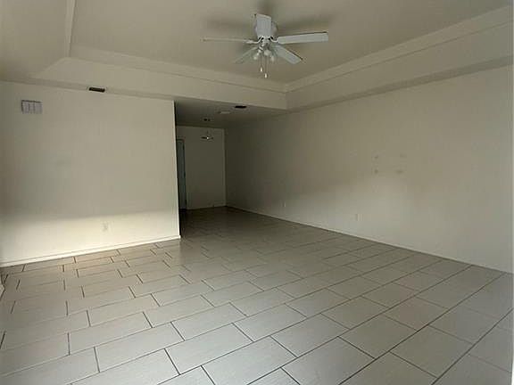 2nd image of 1916 Summer Breeze Rd APT B