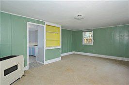 5th image of 4327 Meridian Ave N