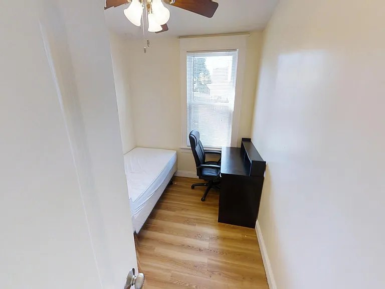 321 Westcott St #4 — Photo 5