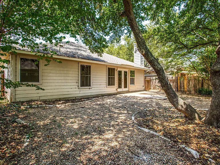 1314 Brighton Bend Ln — Photo 21