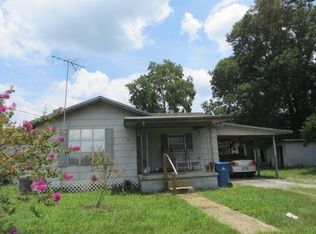 856 Hobson Ln, De Leon Springs, FL 32130