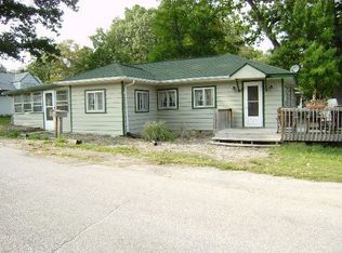 11080 E Cherokee Rd, Walkerton, IN 46574