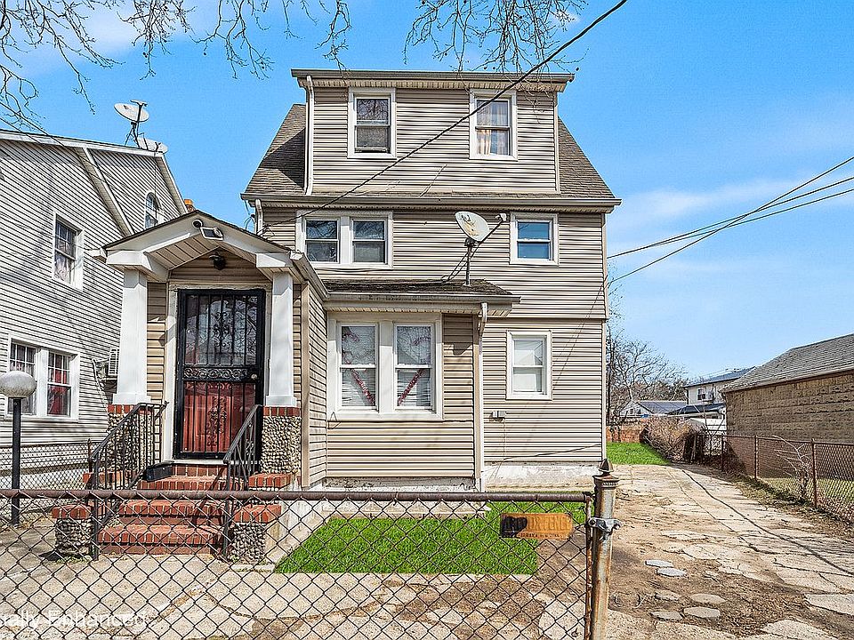 1st image of 11445 139th St