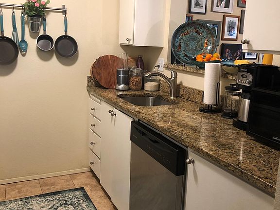 Granite countertops and undermount sink