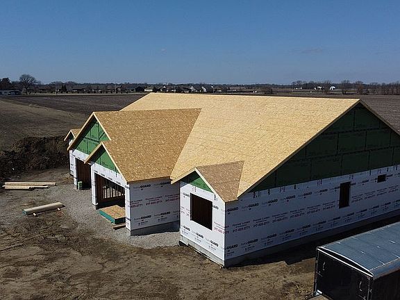 4th image of 5221 Jade Ln