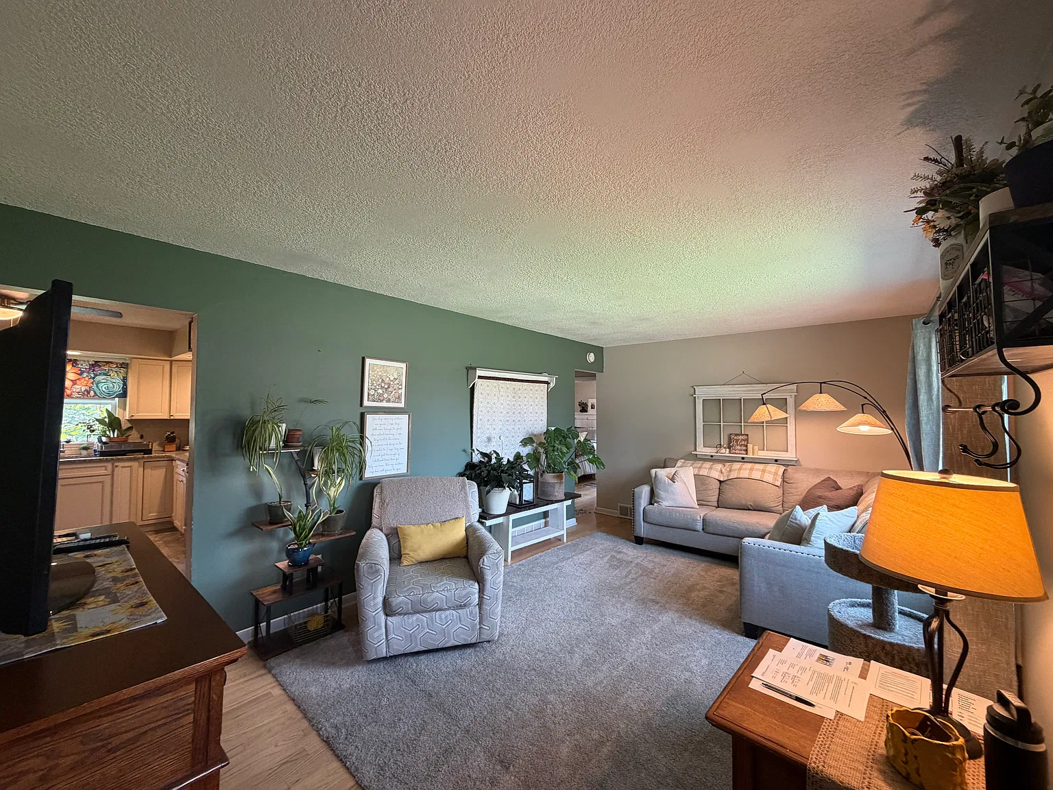 3 bed, 1336 sqft, $1,850 — Photo 2