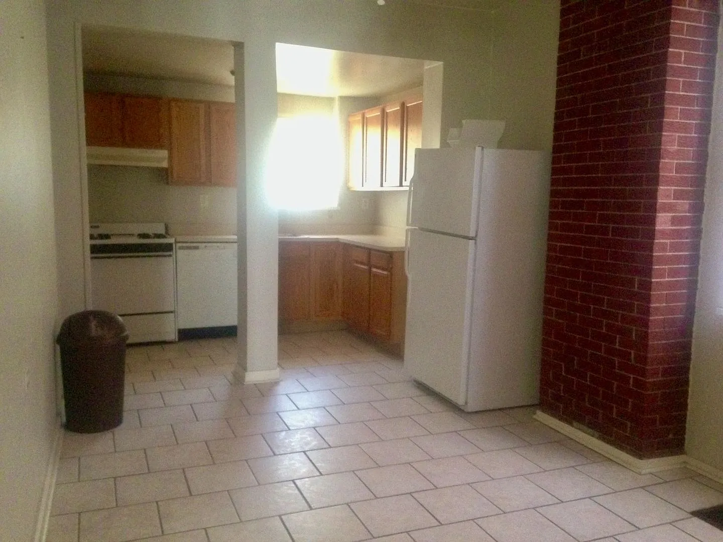 Amazing Shadyside Apartment * Walk to everything * Pet Friendly * Duplex Style Apartment * Luxuri... — Photo 4