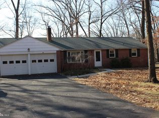 295 Shady Nook Rd, Harleysville, PA 19438