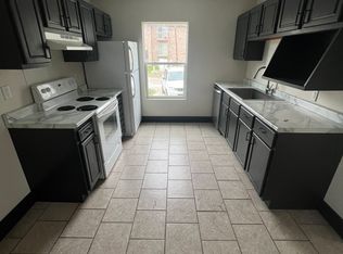 933 N Albert St APT A, Macomb, IL 61455