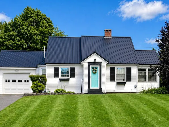 73 Hillside Street, Presque Isle, ME 04769