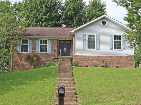 388 Cromwell Way, Lexington, KY 40503