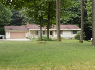 17430 Fred Amity Rd, Fredericktown, OH 43019