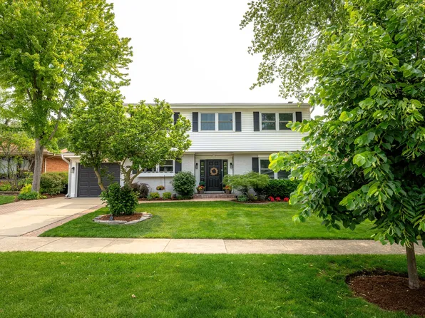 107 N Kaspar Ave, Arlington Heights, IL 60005