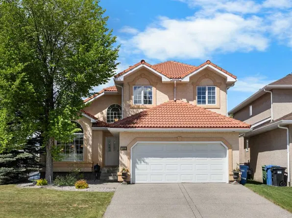 288 S Hamptons Ter NW, Calgary, AB T3A 5R4