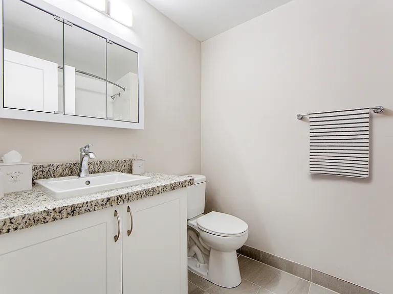212 Davis Dr — Photo 5