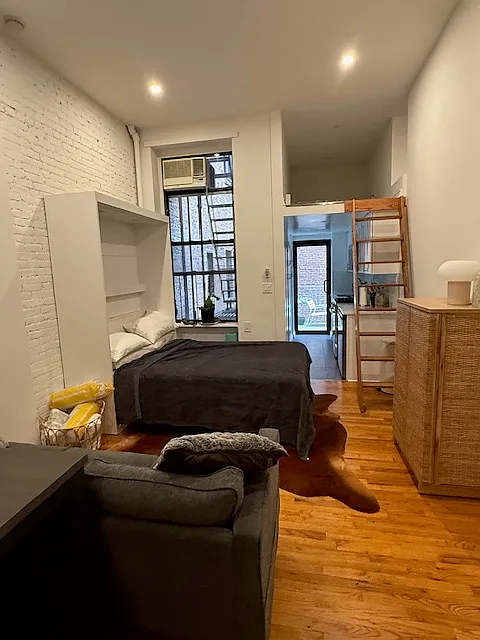 Photo 2 of 15 - 67 8th Ave #10 - Manhattan, NY Building Photo - 67 8th Ave #10