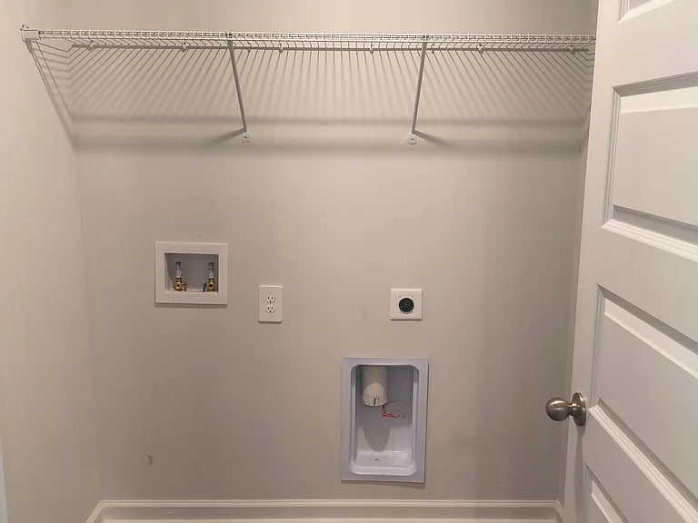 44 Autumns Wood Dr — Photo 15