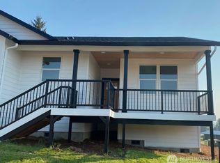 10 Linquist Ln, Cathlamet, WA 98612