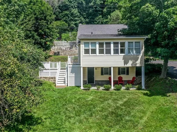 2 Lavelle Avenue, New Fairfield, CT 06812
