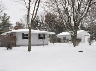 11 Cinderella Cir, Springfield, MI 49037