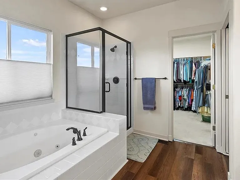 9630 Hollyleaf Ct — Photo 20