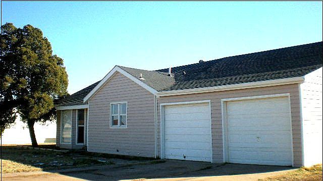 1st image of 609 SW Avenue C