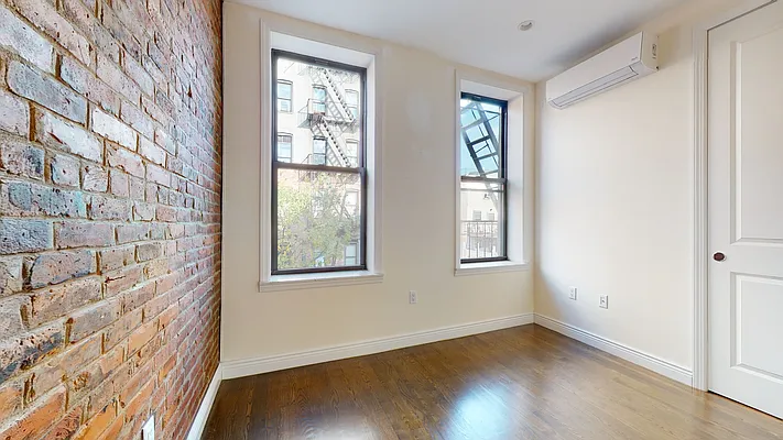 Rented by Bond New York | media 24