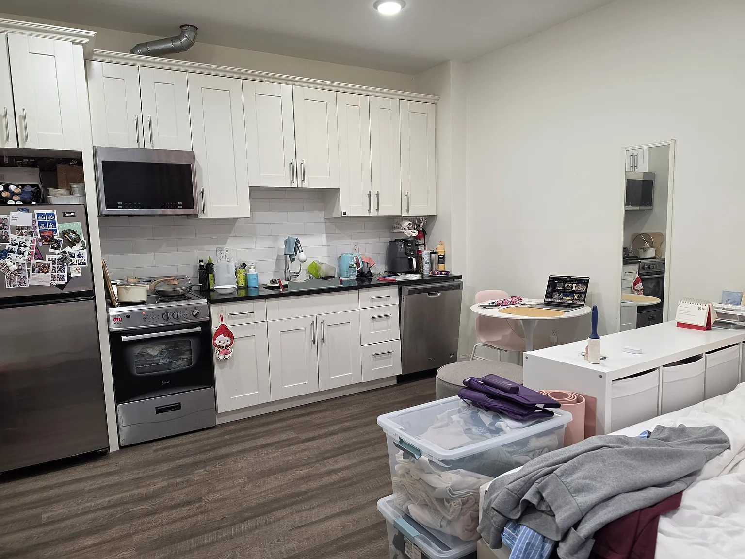 Studio, 600 sqft, $1,700 — Photo 3