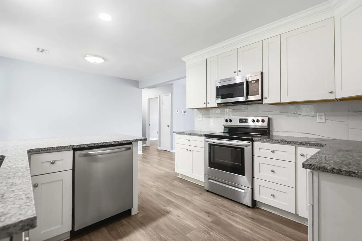 4421 Jenwood Street — Photo 4