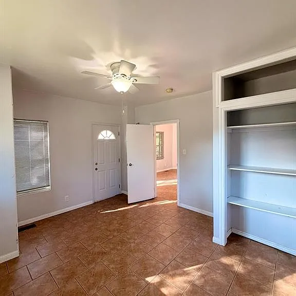 464 Janette Ave #1 — Photo 5