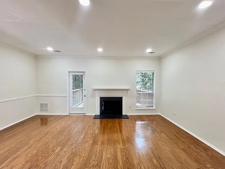 507 Wedgewood Way — Photo 6