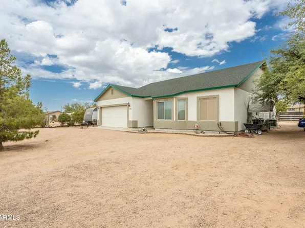 1056 W ROUNDUP Street, Apache Junction, AZ 85120