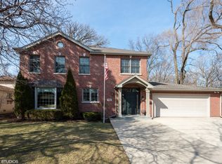 146 Glenview Rd, Glenview, IL 60025