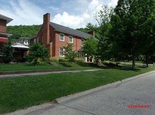 Greenbrier River Hls, Hinton, WV 25951