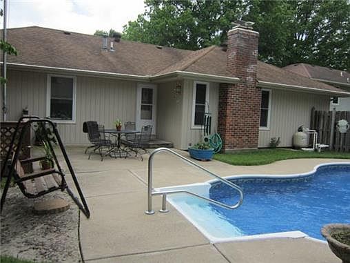 5th image of 5017 S Kendall Dr