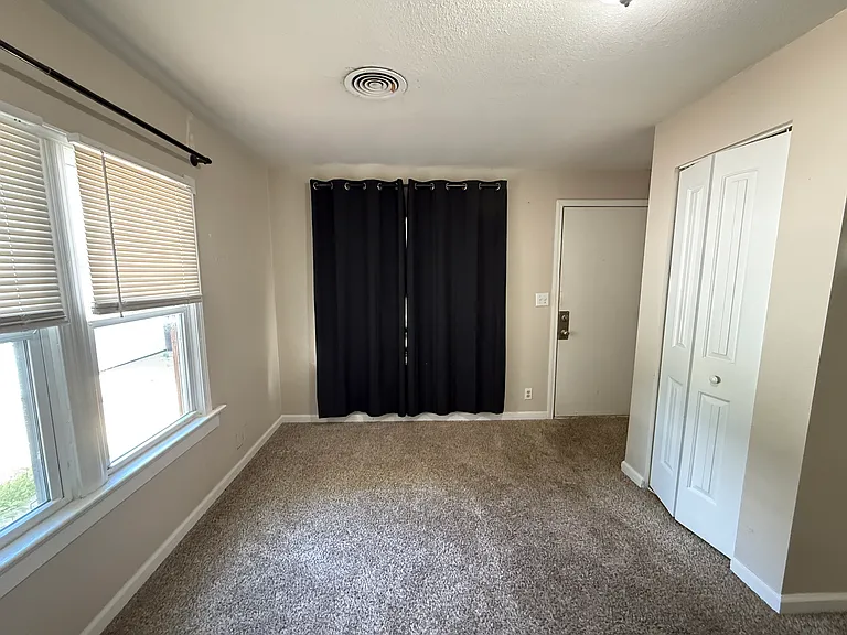 1826 N Jackson Ave — Photo 22