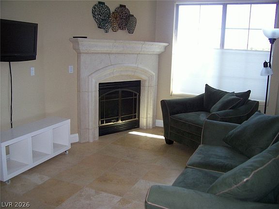 2nd image of 6 Via Vasari Unit 104