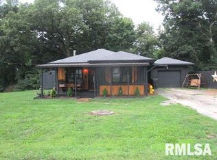 233 Belaire Ct, East Peoria, IL 61611