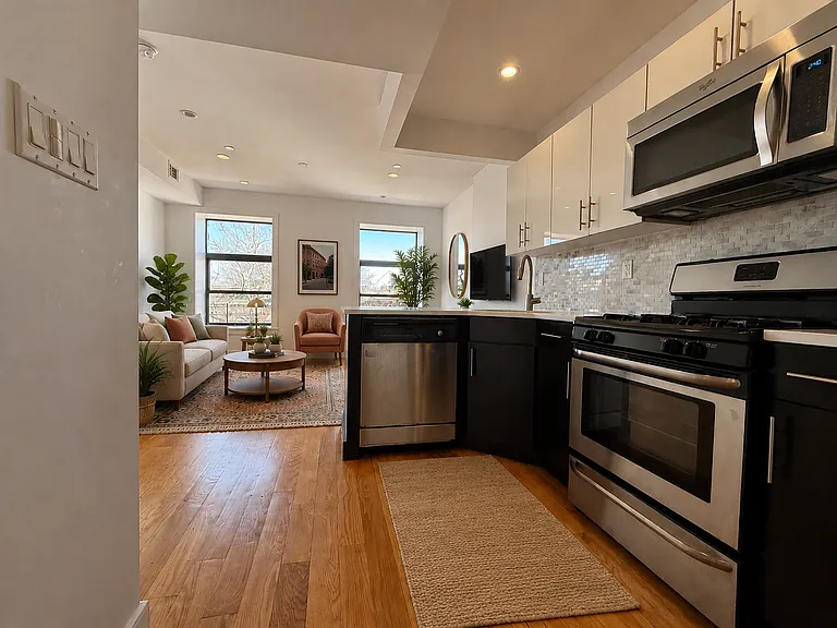 140 W 130th St #4A — Photo 2