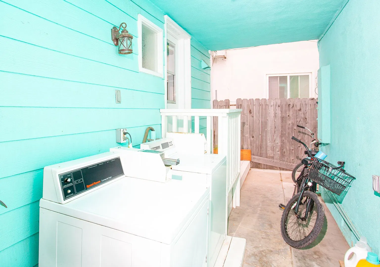915 East Balboa Blvd. — Photo 4