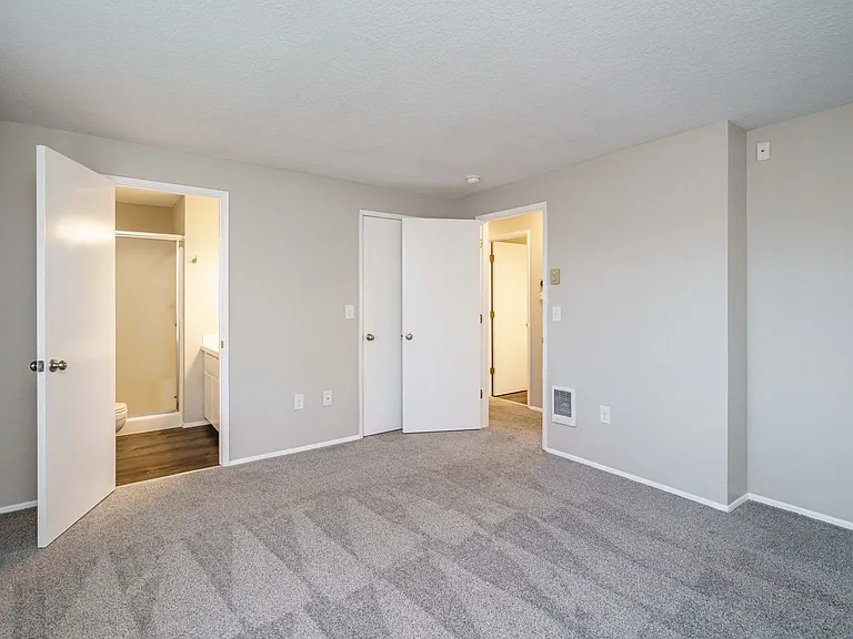 12410 NE 101st St — Photo 30