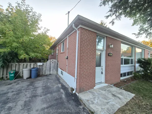 262 McConvey Dr, Richmond Hill, ON L4C 3K2
