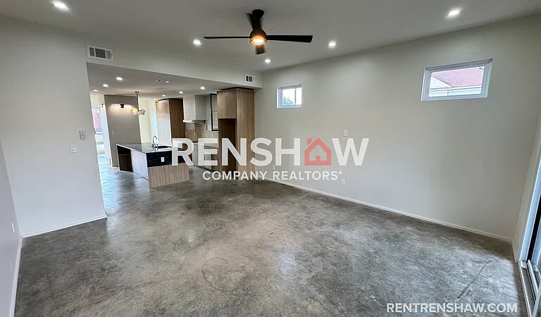 42 Angelus St — Photo 7