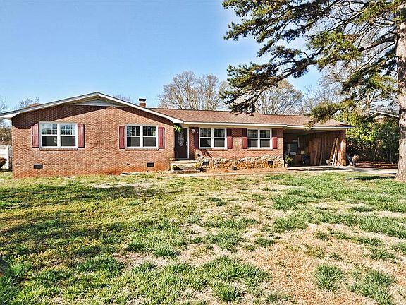 3rd image of 629 Bancroft Dr