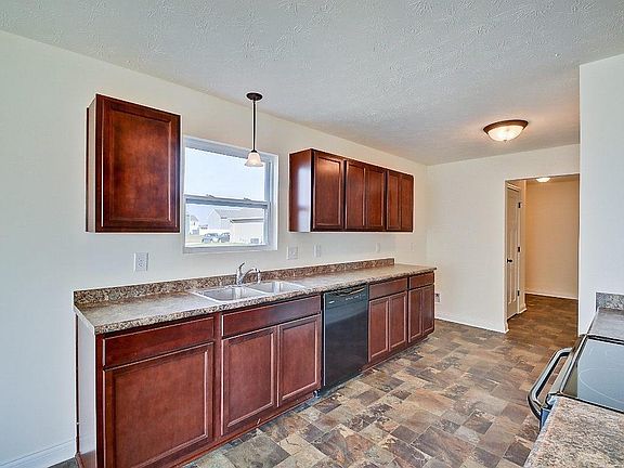 3rd image of 4513 Harriman Dr