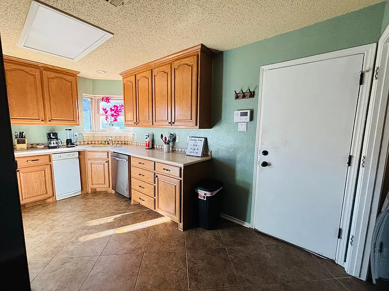 3315 Scarlet Oak Ct — Photo 16