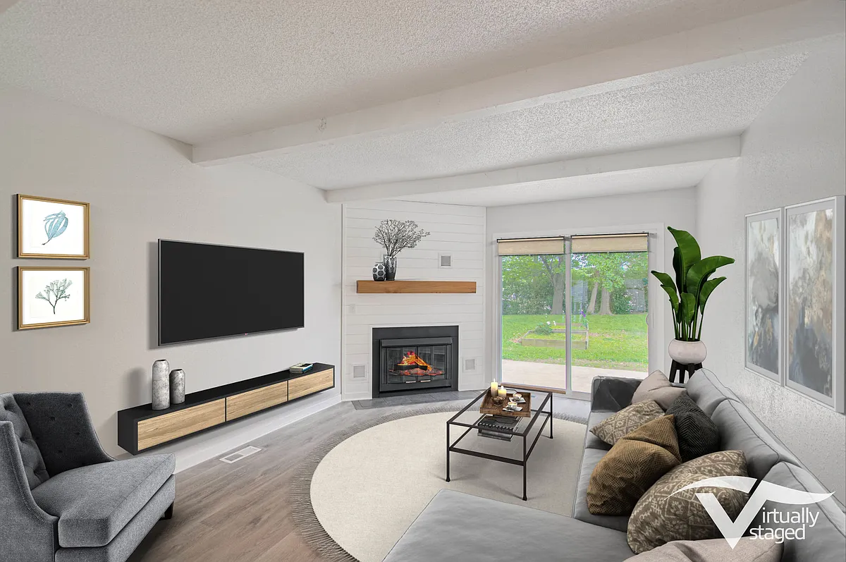 Building Photo - 1303 La Chateau Dr