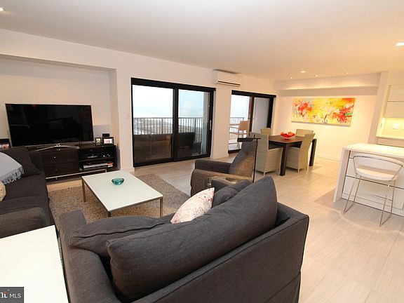 3rd image of 527 N Boardwalk Unit 304