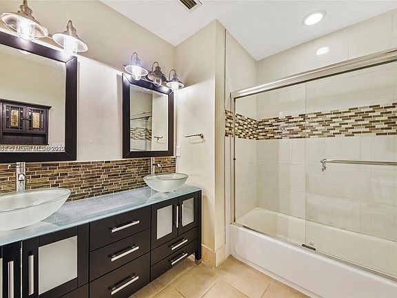 2nd image of 11577 Winchester Dr #11577